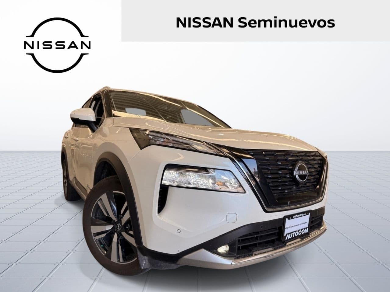 X-Trail 2025 PLATINUM E-POWER 2 ROW 25 en promoción de aniversario Autocom